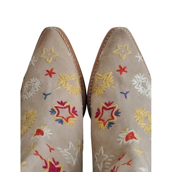 NWT Women's Free People Bowers Embroidered Booties Size 39 - Picture 7 of 16